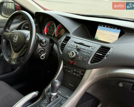 Червоний Хонда Аккорд, об'ємом двигуна 2.35 л та пробігом 112 тис. км за 11950 $, фото 31 на Automoto.ua