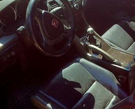 Красный Хонда Аккорд, объемом двигателя 2 л и пробегом 190 тыс. км за 9000 $, фото 5 на Automoto.ua