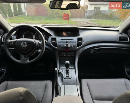 Красный Хонда Аккорд, объемом двигателя 2 л и пробегом 174 тыс. км за 9400 $, фото 8 на Automoto.ua