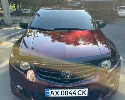 Красный Хонда Аккорд, объемом двигателя 2.4 л и пробегом 119 тыс. км за 10000 $, фото 1 на Automoto.ua