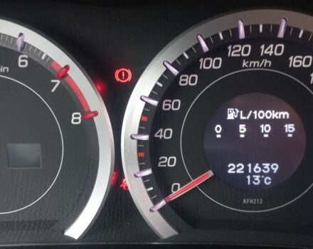 Красный Хонда Аккорд, объемом двигателя 2 л и пробегом 220 тыс. км за 7500 $, фото 11 на Automoto.ua