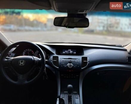 Червоний Хонда Аккорд, об'ємом двигуна 2 л та пробігом 140 тис. км за 11999 $, фото 16 на Automoto.ua