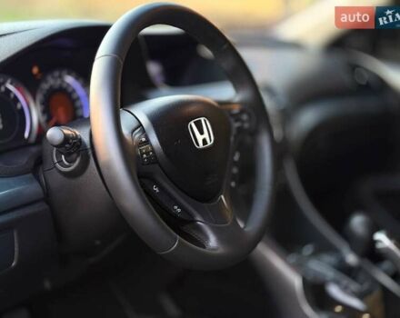 Червоний Хонда Аккорд, об'ємом двигуна 2 л та пробігом 140 тис. км за 11999 $, фото 21 на Automoto.ua