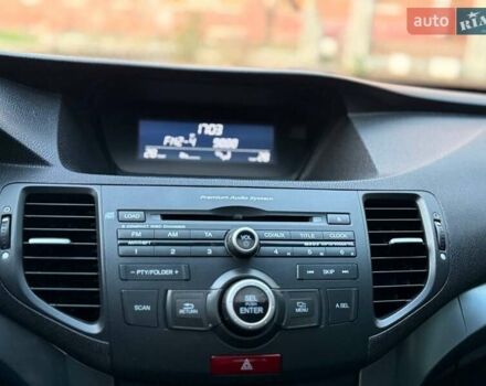 Червоний Хонда Аккорд, об'ємом двигуна 2 л та пробігом 140 тис. км за 11999 $, фото 23 на Automoto.ua