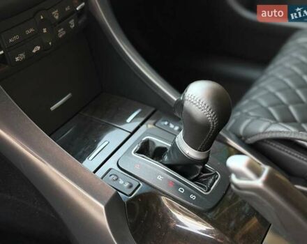 Червоний Хонда Аккорд, об'ємом двигуна 2 л та пробігом 140 тис. км за 11999 $, фото 26 на Automoto.ua