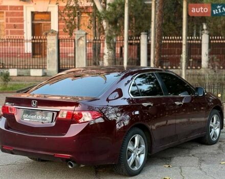 Червоний Хонда Аккорд, об'ємом двигуна 2 л та пробігом 140 тис. км за 11999 $, фото 6 на Automoto.ua