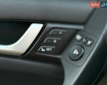 Червоний Хонда Аккорд, об'ємом двигуна 2 л та пробігом 140 тис. км за 11999 $, фото 29 на Automoto.ua