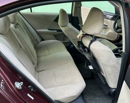 Красный Хонда Аккорд, объемом двигателя 2.36 л и пробегом 222 тыс. км за 9000 $, фото 2 на Automoto.ua