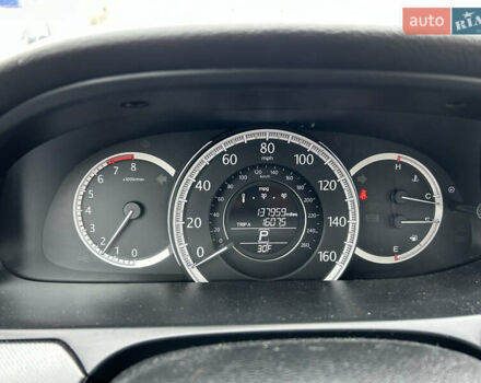 Красный Хонда Аккорд, объемом двигателя 2.36 л и пробегом 222 тыс. км за 9000 $, фото 14 на Automoto.ua