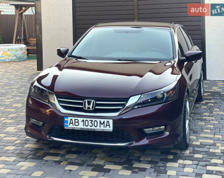 Красный Хонда Аккорд, объемом двигателя 2.4 л и пробегом 205 тыс. км за 12200 $, фото 1 на Automoto.ua