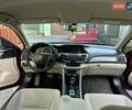 Красный Хонда Аккорд, объемом двигателя 2.36 л и пробегом 222 тыс. км за 9000 $, фото 5 на Automoto.ua