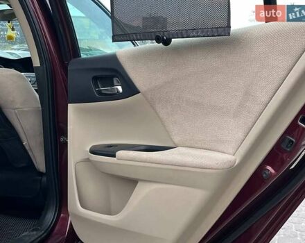 Красный Хонда Аккорд, объемом двигателя 2.4 л и пробегом 224 тыс. км за 9990 $, фото 8 на Automoto.ua