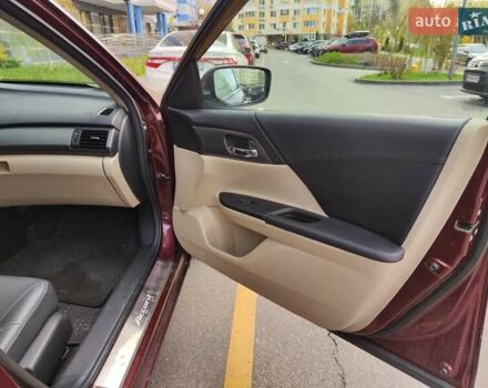Червоний Хонда Аккорд, об'ємом двигуна 2.4 л та пробігом 128 тис. км за 11999 $, фото 11 на Automoto.ua