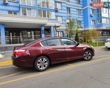 Червоний Хонда Аккорд, об'ємом двигуна 2.4 л та пробігом 128 тис. км за 11999 $, фото 5 на Automoto.ua