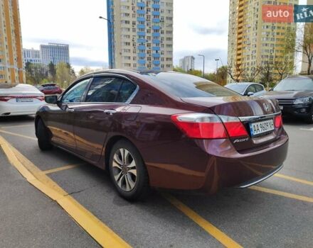 Червоний Хонда Аккорд, об'ємом двигуна 2.4 л та пробігом 128 тис. км за 11999 $, фото 7 на Automoto.ua