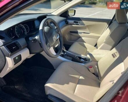 Красный Хонда Аккорд, объемом двигателя 2.35 л и пробегом 138 тыс. км за 16200 $, фото 10 на Automoto.ua