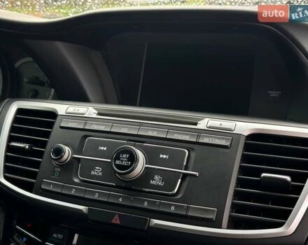 Красный Хонда Аккорд, объемом двигателя 2.36 л и пробегом 184 тыс. км за 13350 $, фото 18 на Automoto.ua