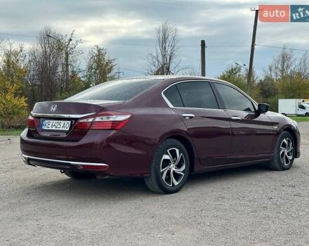 Красный Хонда Аккорд, объемом двигателя 2.36 л и пробегом 184 тыс. км за 13350 $, фото 4 на Automoto.ua