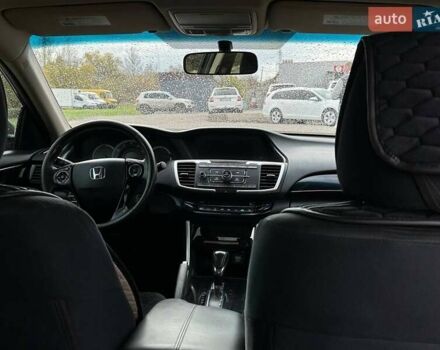 Красный Хонда Аккорд, объемом двигателя 2.36 л и пробегом 184 тыс. км за 13350 $, фото 27 на Automoto.ua