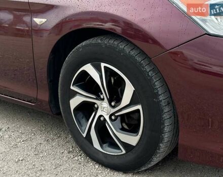 Красный Хонда Аккорд, объемом двигателя 2.36 л и пробегом 184 тыс. км за 13350 $, фото 7 на Automoto.ua