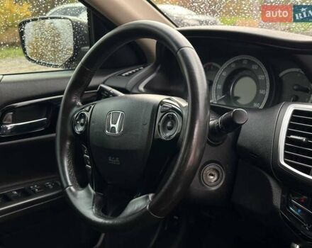 Красный Хонда Аккорд, объемом двигателя 2.36 л и пробегом 184 тыс. км за 13350 $, фото 15 на Automoto.ua