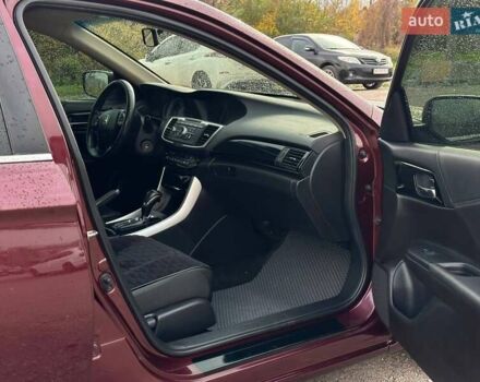 Красный Хонда Аккорд, объемом двигателя 2.36 л и пробегом 184 тыс. км за 13350 $, фото 11 на Automoto.ua