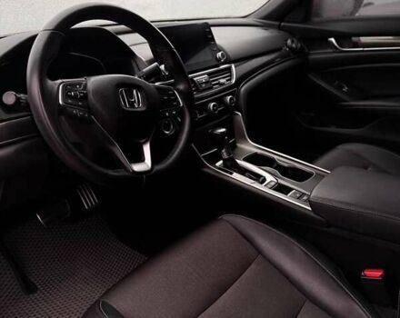 Красный Хонда Аккорд, объемом двигателя 1.5 л и пробегом 41 тыс. км за 17000 $, фото 4 на Automoto.ua