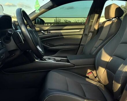 Червоний Хонда Аккорд, об'ємом двигуна 1.5 л та пробігом 47 тис. км за 8000 $, фото 7 на Automoto.ua