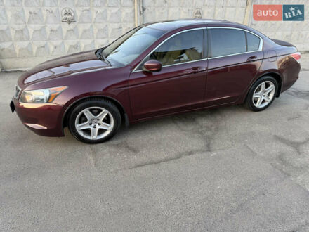 Красный Хонда Аккорд, объемом двигателя 2.35 л и пробегом 182 тыс. км за 8600 $, фото 1 на Automoto.ua