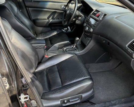 Хонда Аккорд, объемом двигателя 2.4 л и пробегом 242 тыс. км за 7600 $, фото 7 на Automoto.ua