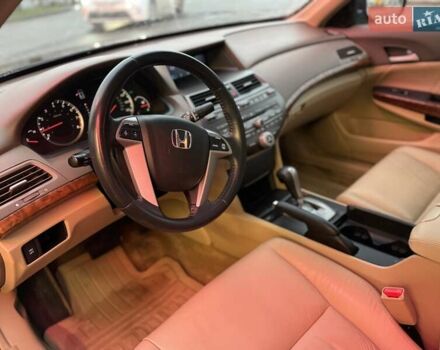 Хонда Аккорд, объемом двигателя 2.4 л и пробегом 181 тыс. км за 7650 $, фото 15 на Automoto.ua