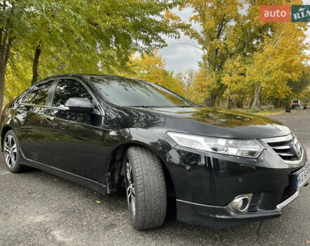 Хонда Аккорд, объемом двигателя 2.4 л и пробегом 184 тыс. км за 10000 $, фото 3 на Automoto.ua