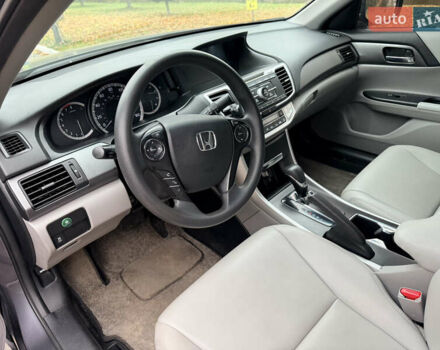 Хонда Аккорд, объемом двигателя 2.4 л и пробегом 171 тыс. км за 10700 $, фото 10 на Automoto.ua