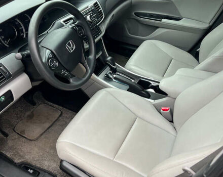 Хонда Аккорд, объемом двигателя 2.4 л и пробегом 171 тыс. км за 10700 $, фото 12 на Automoto.ua