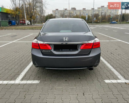 Хонда Аккорд, объемом двигателя 2.4 л и пробегом 171 тыс. км за 10700 $, фото 7 на Automoto.ua