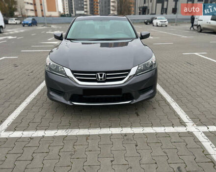 Хонда Аккорд, объемом двигателя 2.4 л и пробегом 171 тыс. км за 10700 $, фото 2 на Automoto.ua
