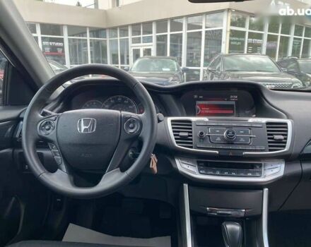 Хонда Аккорд, объемом двигателя 2.4 л и пробегом 180 тыс. км за 12300 $, фото 19 на Automoto.ua