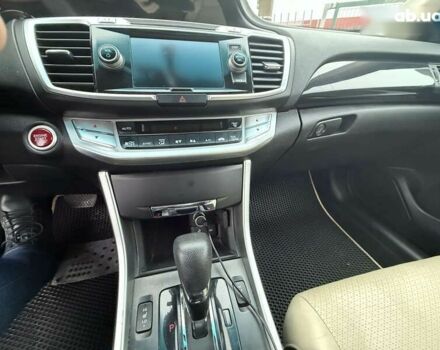 Хонда Аккорд, объемом двигателя 2.4 л и пробегом 223 тыс. км за 10790 $, фото 16 на Automoto.ua