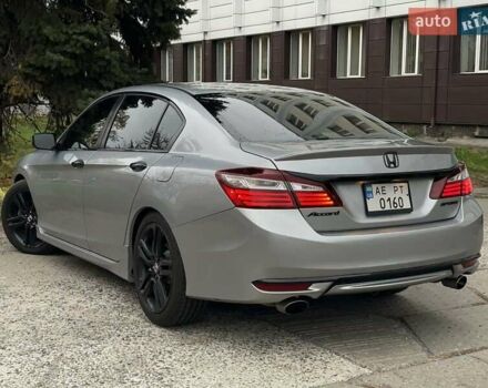 Хонда Аккорд, объемом двигателя 2.4 л и пробегом 118 тыс. км за 14600 $, фото 4 на Automoto.ua