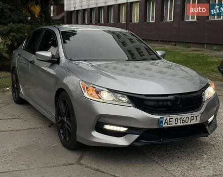 Хонда Аккорд, объемом двигателя 2.4 л и пробегом 118 тыс. км за 14600 $, фото 6 на Automoto.ua