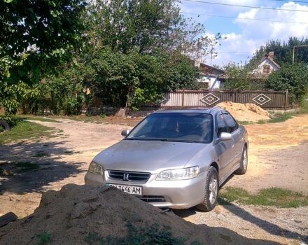 Хонда Аккорд, объемом двигателя 3 л и пробегом 400 тыс. км за 1300 $, фото 1 на Automoto.ua