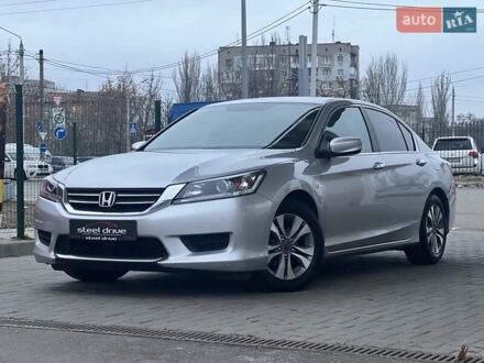 Хонда Аккорд 2014 у Миколаєві на Automoto.ua Хонда Аккорд, об'ємом двигуна 2.35 л та пробігом 104 тис. км за 11999 $, фото 1 на Automoto.ua