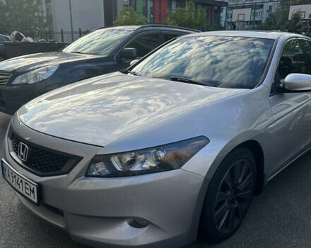 Серый Хонда Аккорд, объемом двигателя 3.47 л и пробегом 195 тыс. км за 8900 $, фото 1 на Automoto.ua