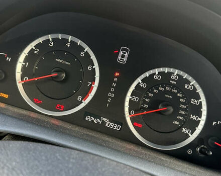 Серый Хонда Аккорд, объемом двигателя 3.47 л и пробегом 195 тыс. км за 8900 $, фото 8 на Automoto.ua