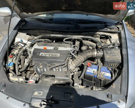 Серый Хонда Аккорд, объемом двигателя 2.4 л и пробегом 190 тыс. км за 8700 $, фото 22 на Automoto.ua