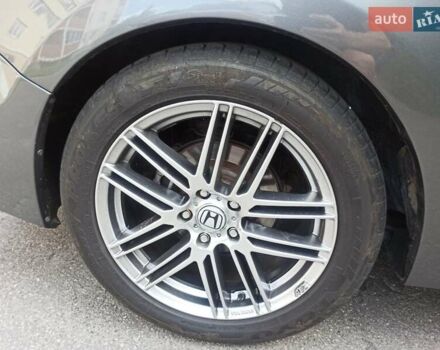 Серый Хонда Аккорд, объемом двигателя 3.47 л и пробегом 290 тыс. км за 8500 $, фото 11 на Automoto.ua