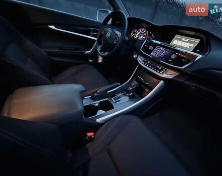 Сірий Хонда Аккорд, об'ємом двигуна 2.36 л та пробігом 160 тис. км за 9400 $, фото 8 на Automoto.ua