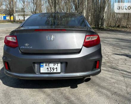 Серый Хонда Аккорд, объемом двигателя 2.4 л и пробегом 183 тыс. км за 10000 $, фото 4 на Automoto.ua