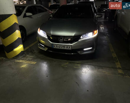 Серый Хонда Аккорд, объемом двигателя 2.36 л и пробегом 119 тыс. км за 12000 $, фото 22 на Automoto.ua