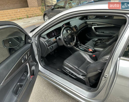 Серый Хонда Аккорд, объемом двигателя 2.36 л и пробегом 119 тыс. км за 12000 $, фото 5 на Automoto.ua